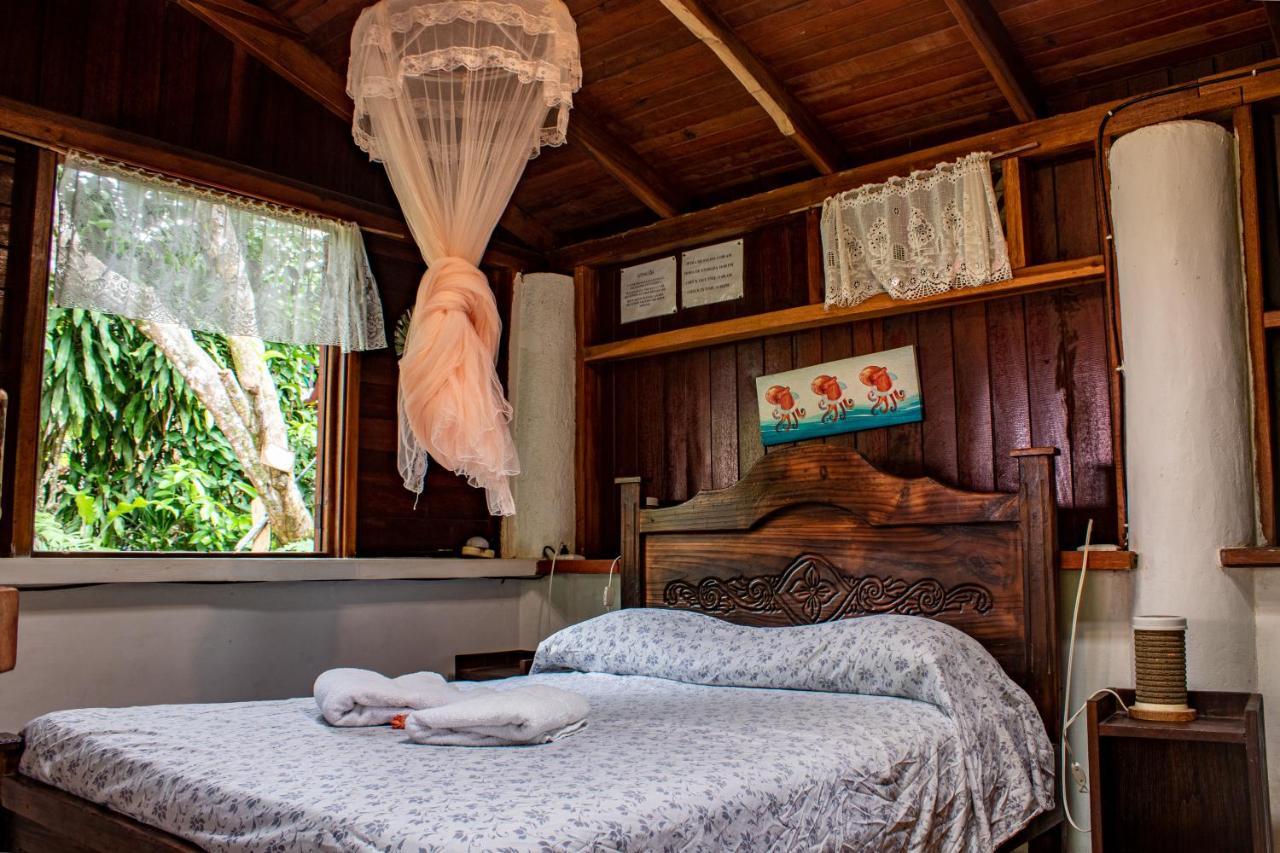 Chalet Y Cabinas Hibiscus Cahuita Kültér fotó