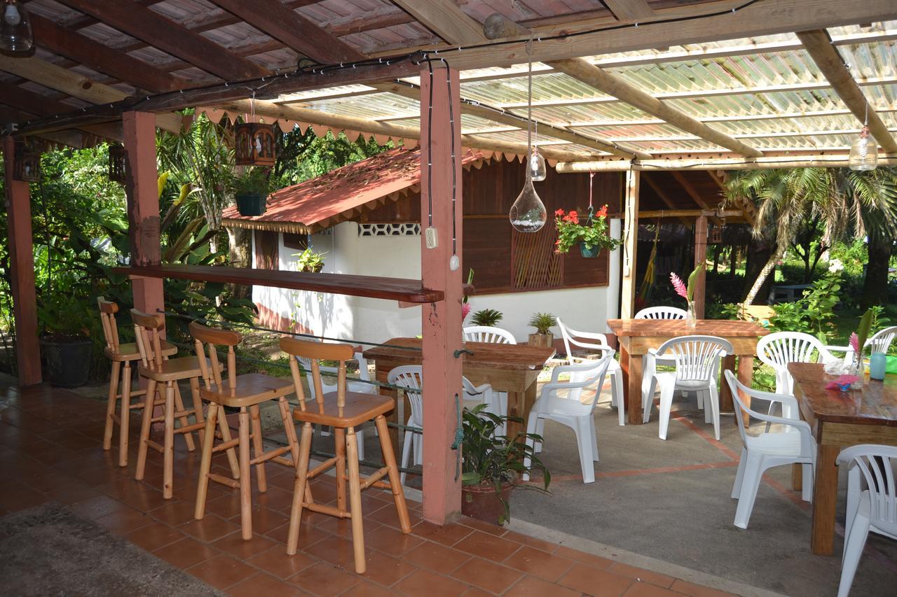 Chalet Y Cabinas Hibiscus Cahuita Kültér fotó