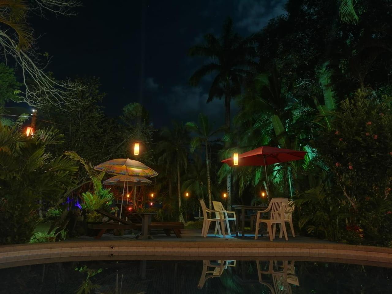 Chalet Y Cabinas Hibiscus Cahuita Kültér fotó