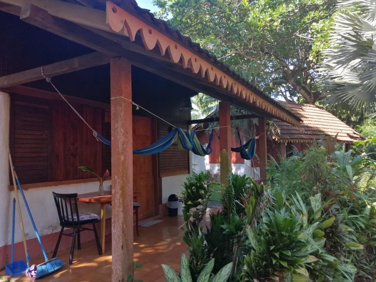 Chalet Y Cabinas Hibiscus Cahuita Kültér fotó