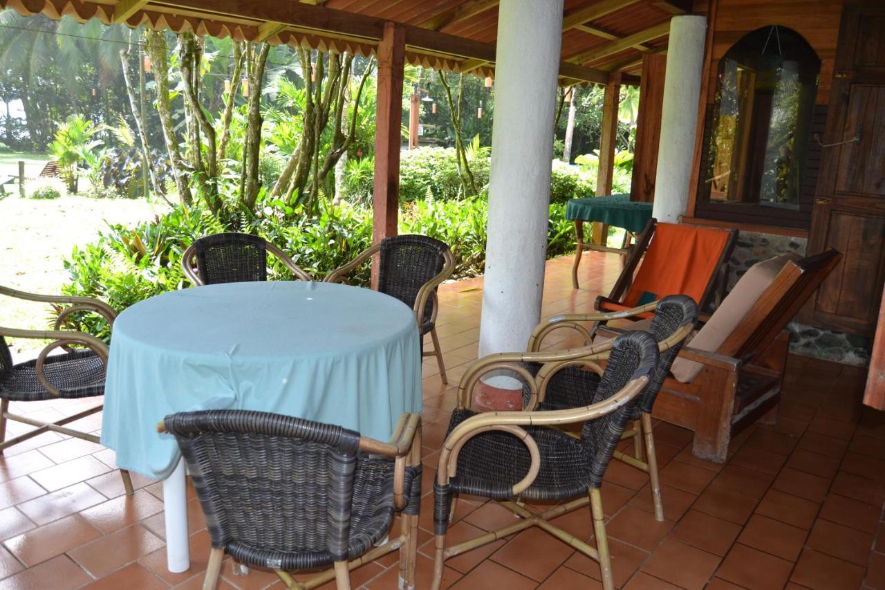 Chalet Y Cabinas Hibiscus Cahuita Kültér fotó
