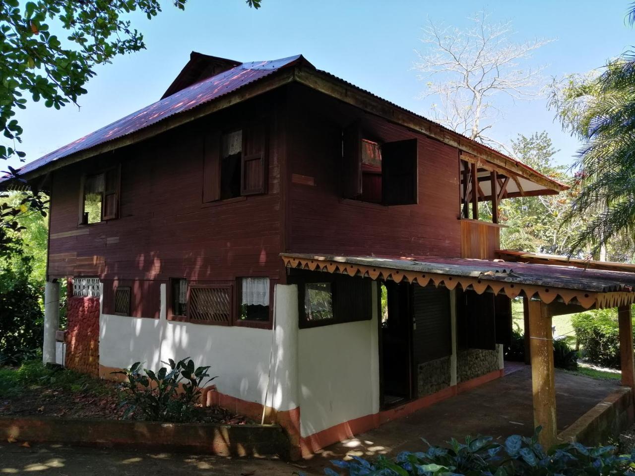 Chalet Y Cabinas Hibiscus Cahuita Kültér fotó